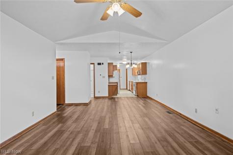 1543 Danube Drive NW Uniontown OH 44685