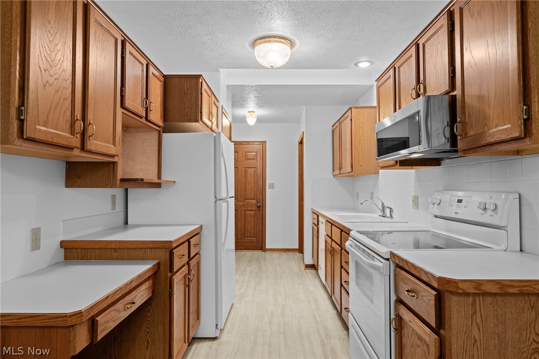 1543 Danube Drive NW Uniontown OH 44685