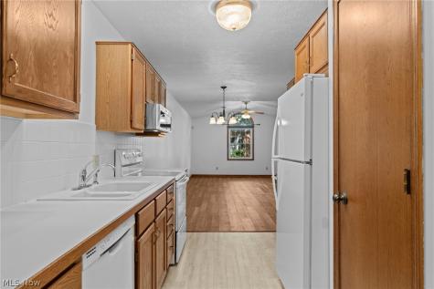 1543 Danube Drive NW Uniontown OH 44685