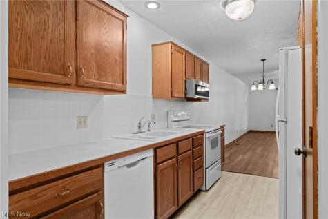 1543 Danube Drive NW Uniontown OH 44685