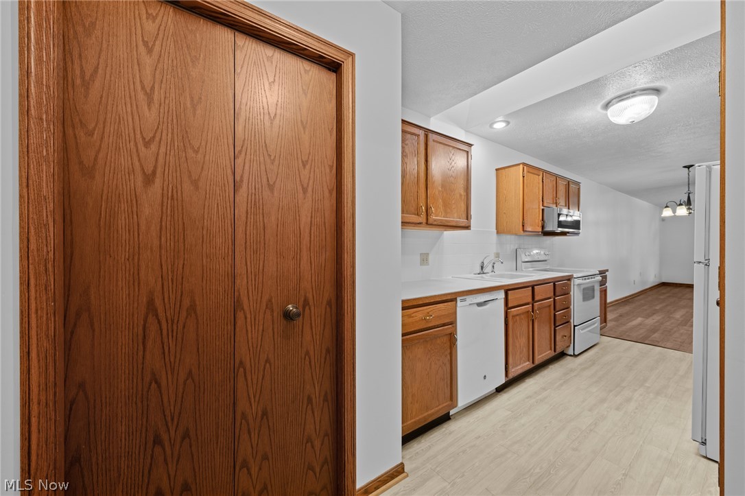 1543 Danube Drive NW Uniontown OH 44685