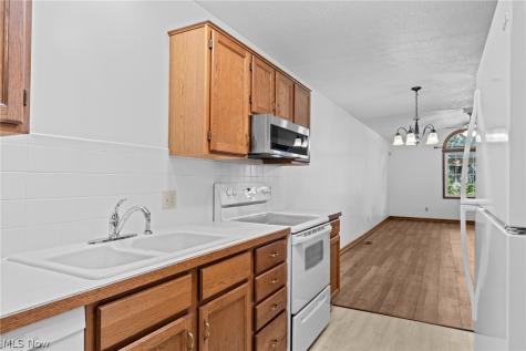 1543 Danube Drive NW Uniontown OH 44685