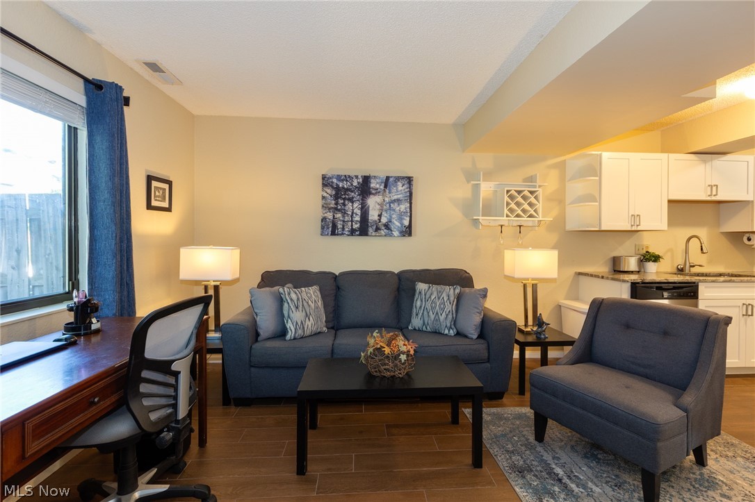 110 Greenwich Road Seville OH 44273