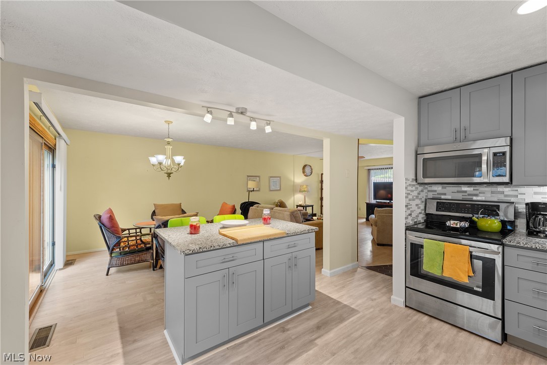 19842 Dell Drive Strongsville OH 44149