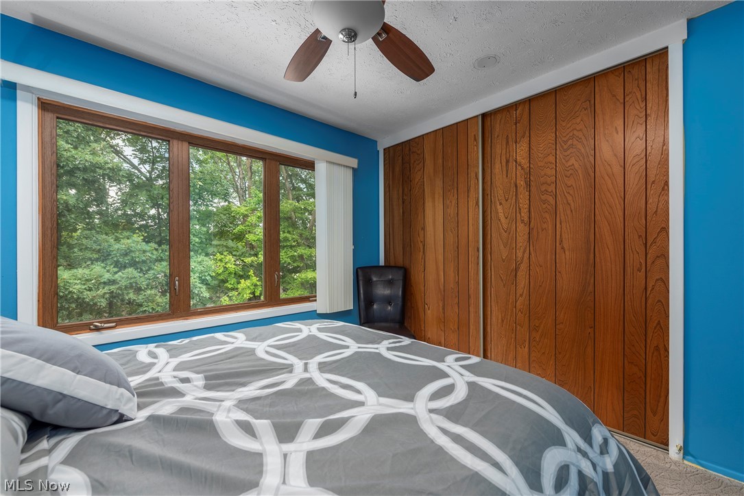 19842 Dell Drive Strongsville OH 44149