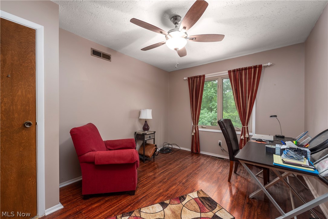 19842 Dell Drive Strongsville OH 44149