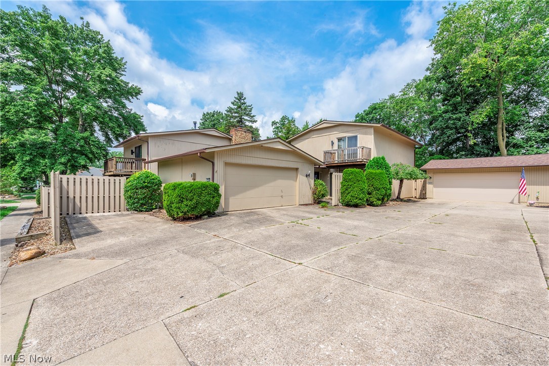 19842 Dell Drive Strongsville OH 44149