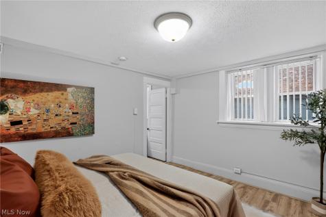2476 Derbyshire Road Cleveland Heights OH 44106