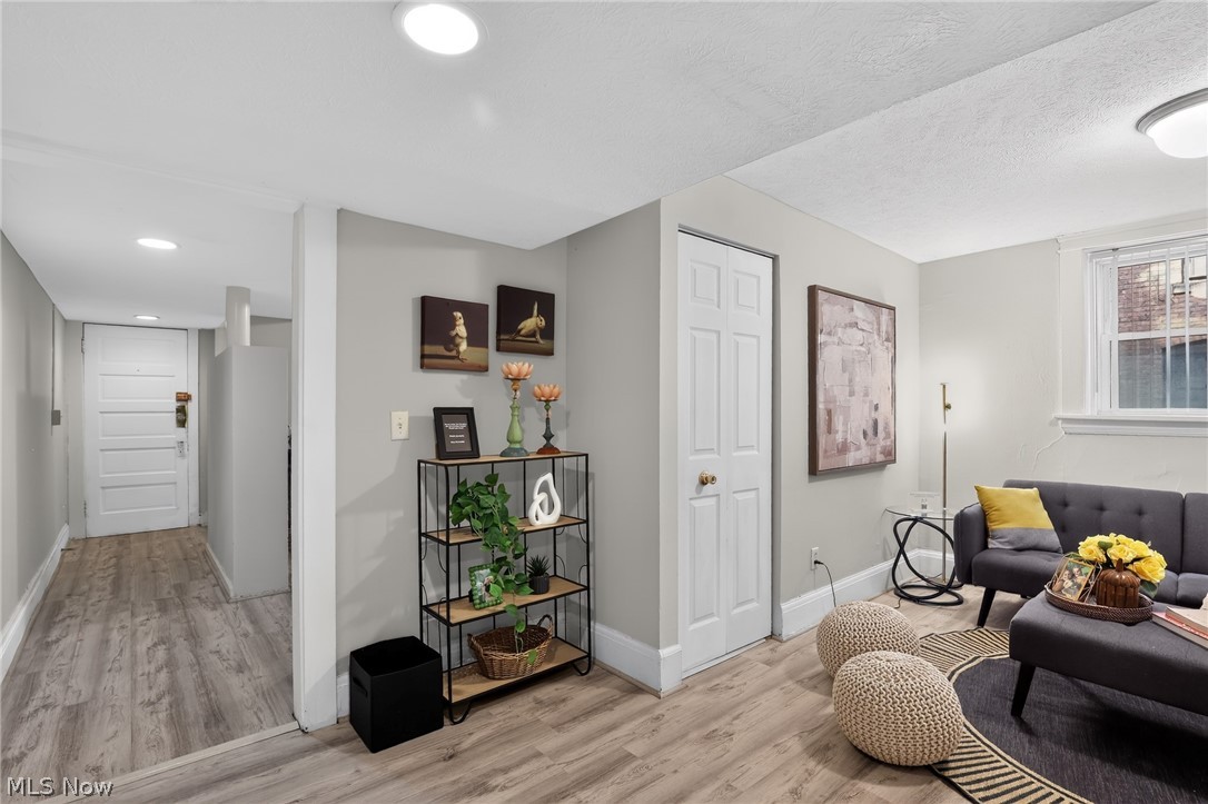 2476 Derbyshire Road Cleveland Heights OH 44106