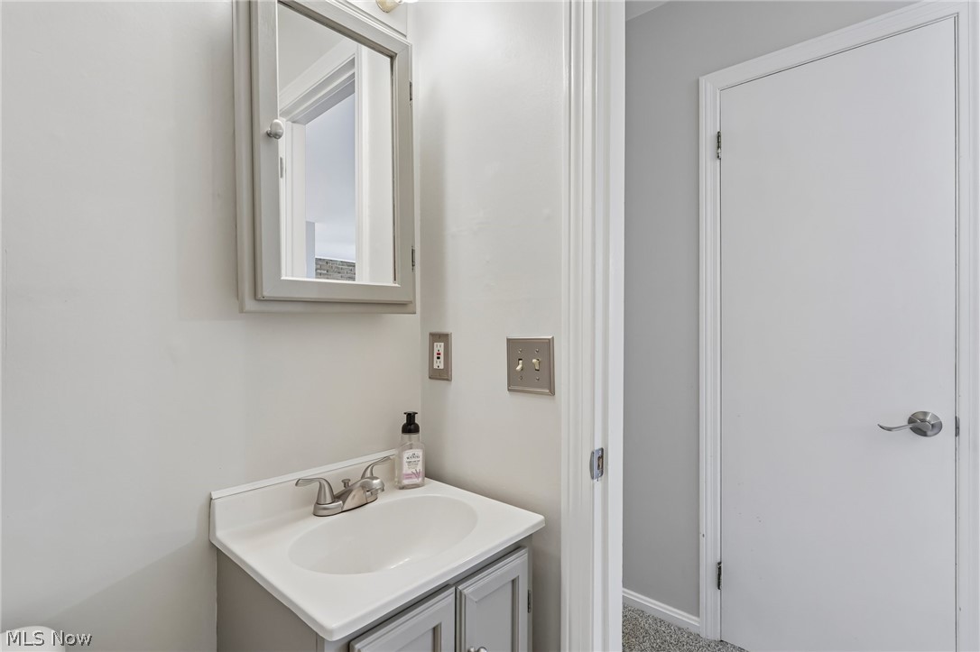 6985 Carriage Hill Drive Brecksville OH 44141