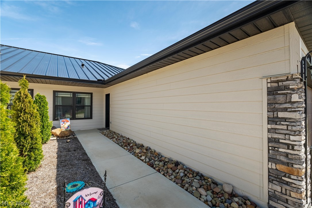 1021 Sycamore Lane Millersburg OH 44654