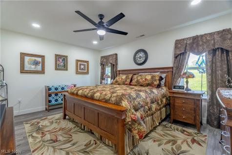 1021 Sycamore Lane Millersburg OH 44654