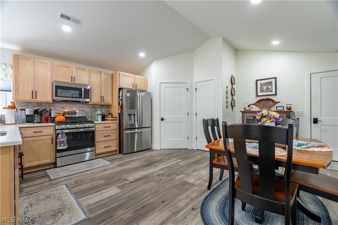 1021 Sycamore Lane Millersburg OH 44654