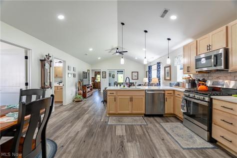 1021 Sycamore Lane Millersburg OH 44654