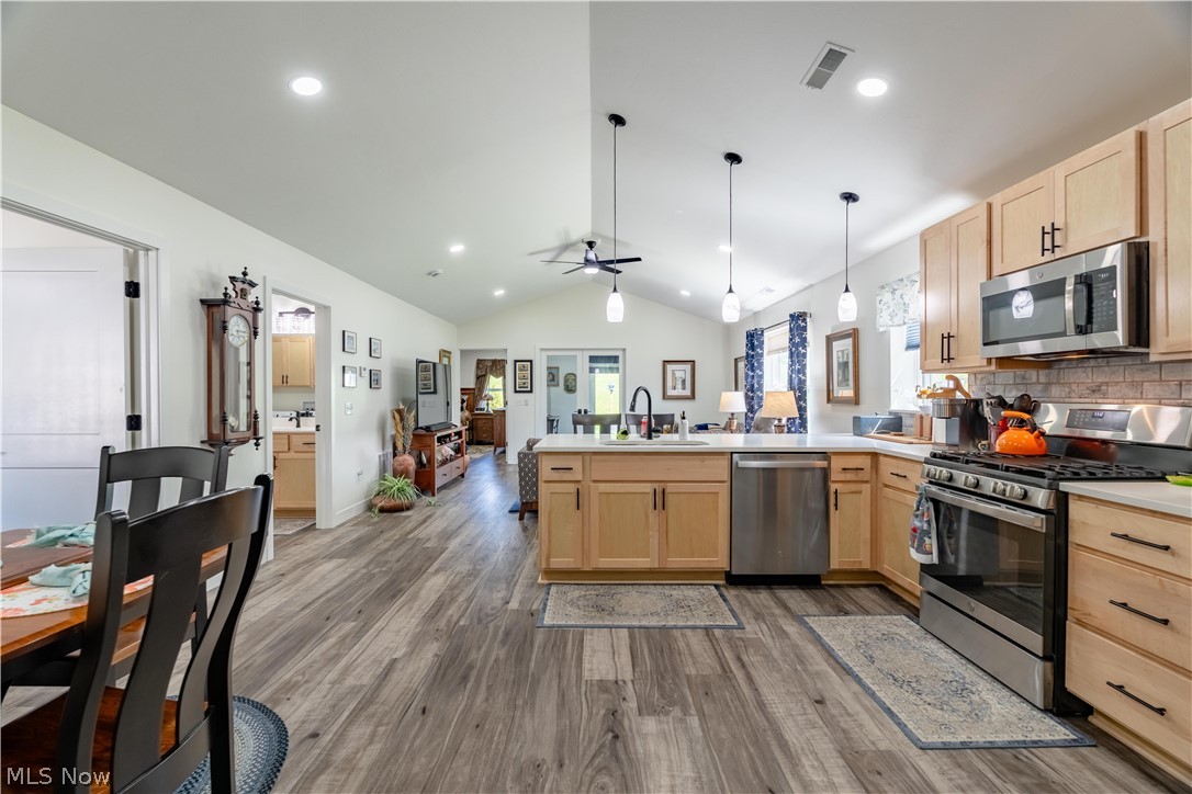 1021 Sycamore Lane Millersburg OH 44654