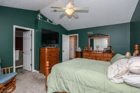 5281 Deer Trace Drive Kent OH 44240