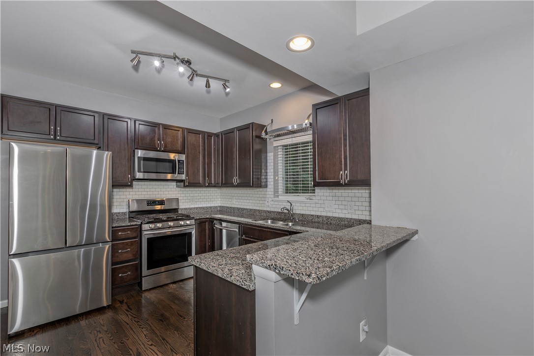 2868 W 11th Street Cleveland OH 44113