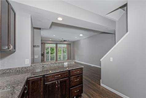 2868 W 11th Street Cleveland OH 44113