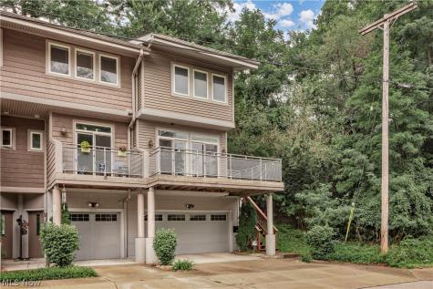 2868 W 11th Street Cleveland OH 44113