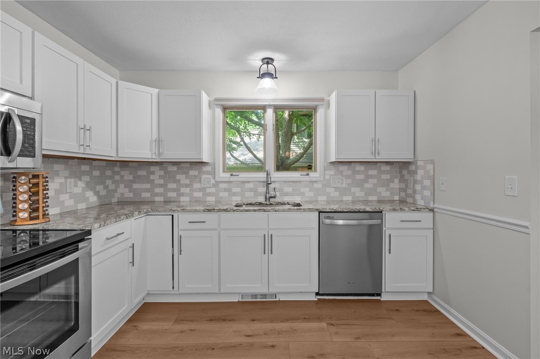 73 Lethbridge Lane Akron OH 44321
