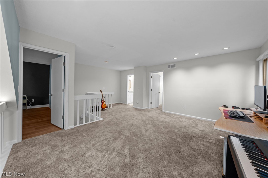 73 Lethbridge Lane Akron OH 44321