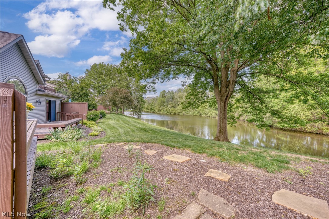 73 Lethbridge Lane Akron OH 44321