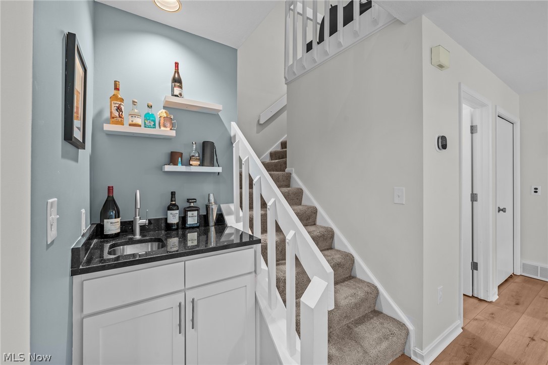 73 Lethbridge Lane Akron OH 44321