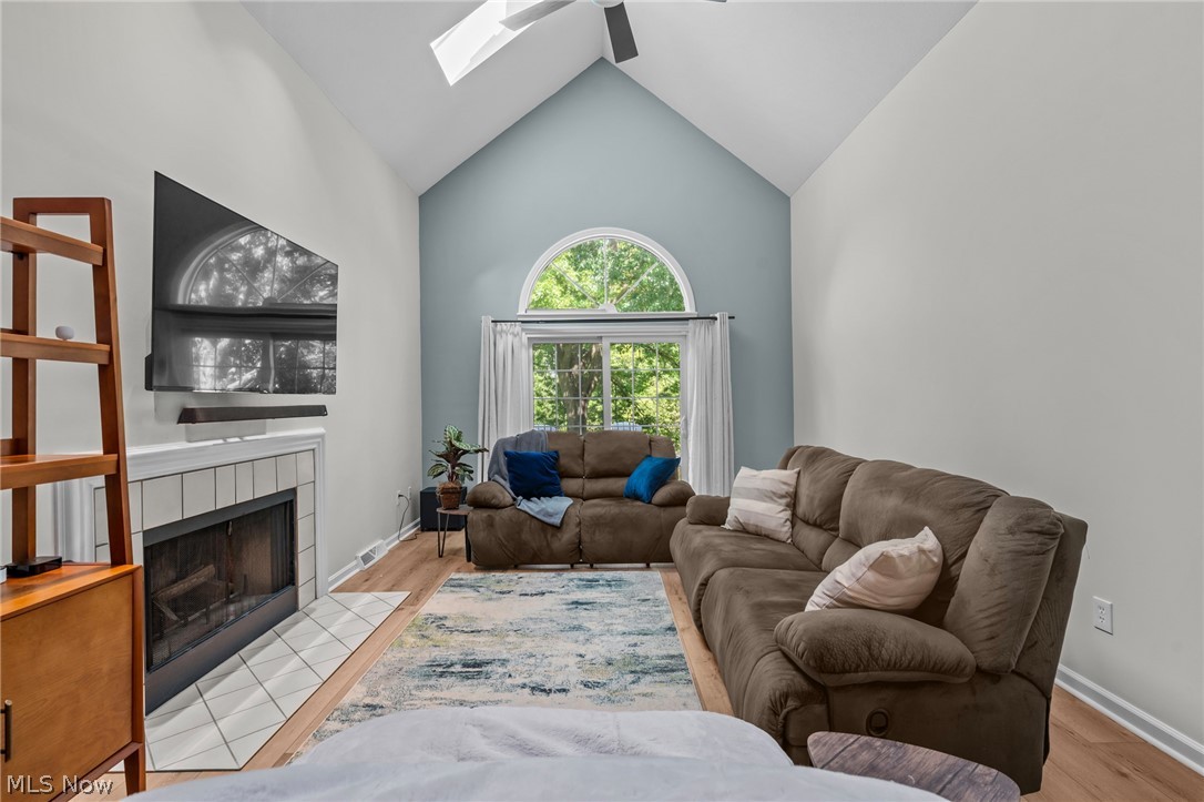 73 Lethbridge Lane Akron OH 44321