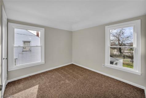 14215 Tuckahoe Avenue Cleveland OH 44111