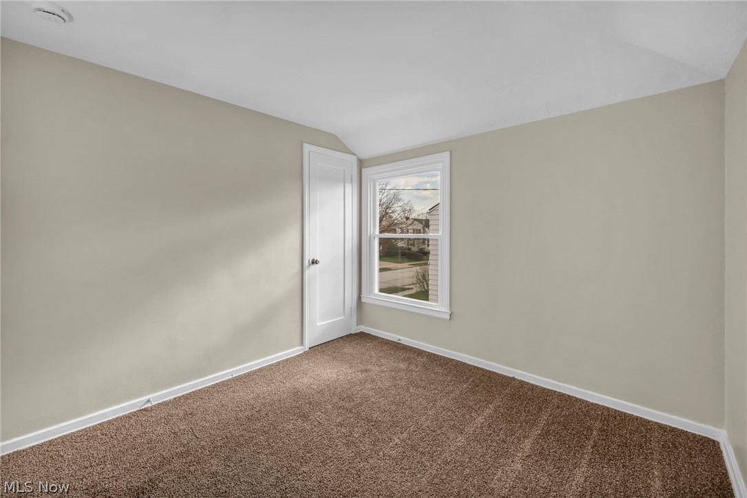 14215 Tuckahoe Avenue Cleveland OH 44111