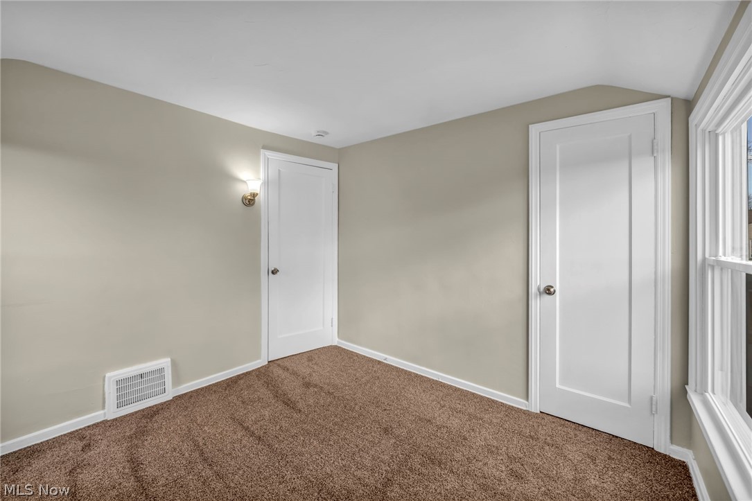 14215 Tuckahoe Avenue Cleveland OH 44111