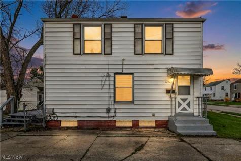 14215 Tuckahoe Avenue Cleveland OH 44111