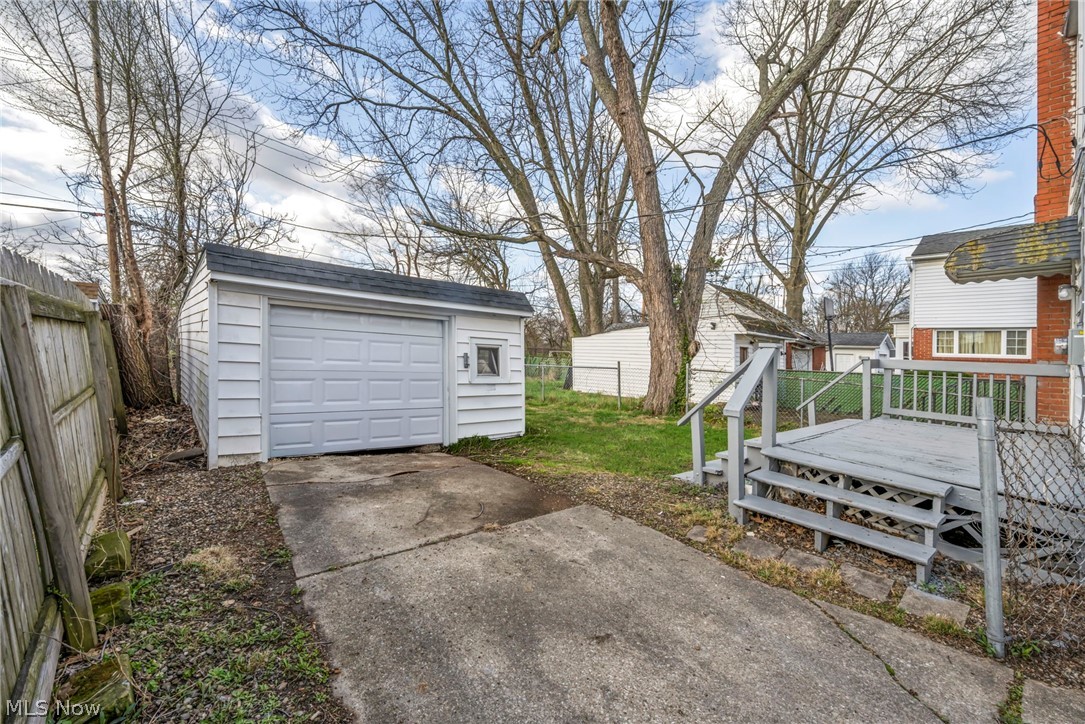 14215 Tuckahoe Avenue Cleveland OH 44111