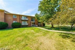 21881 River Oaks Drive Rocky River OH 44116