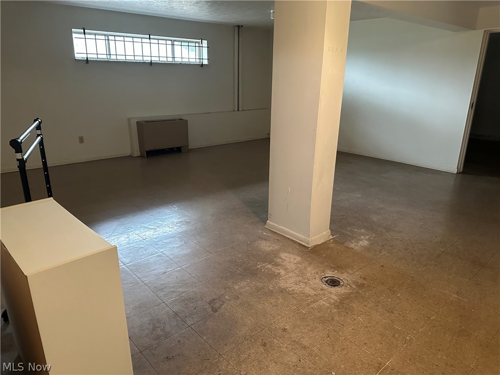 21881 River Oaks Drive Rocky River OH 44116