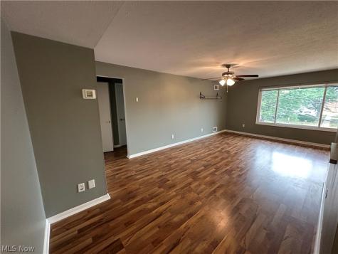 21881 River Oaks Drive Rocky River OH 44116
