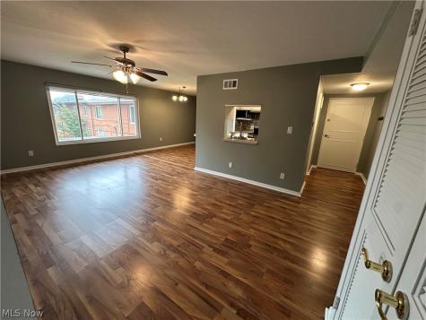 21881 River Oaks Drive Rocky River OH 44116
