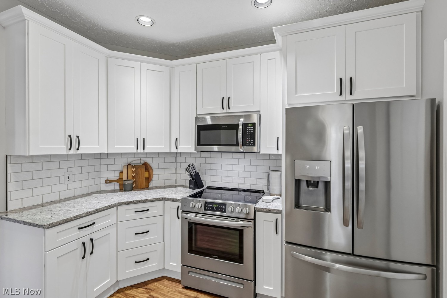 33290 Fairport Drive Avon Lake OH 44012