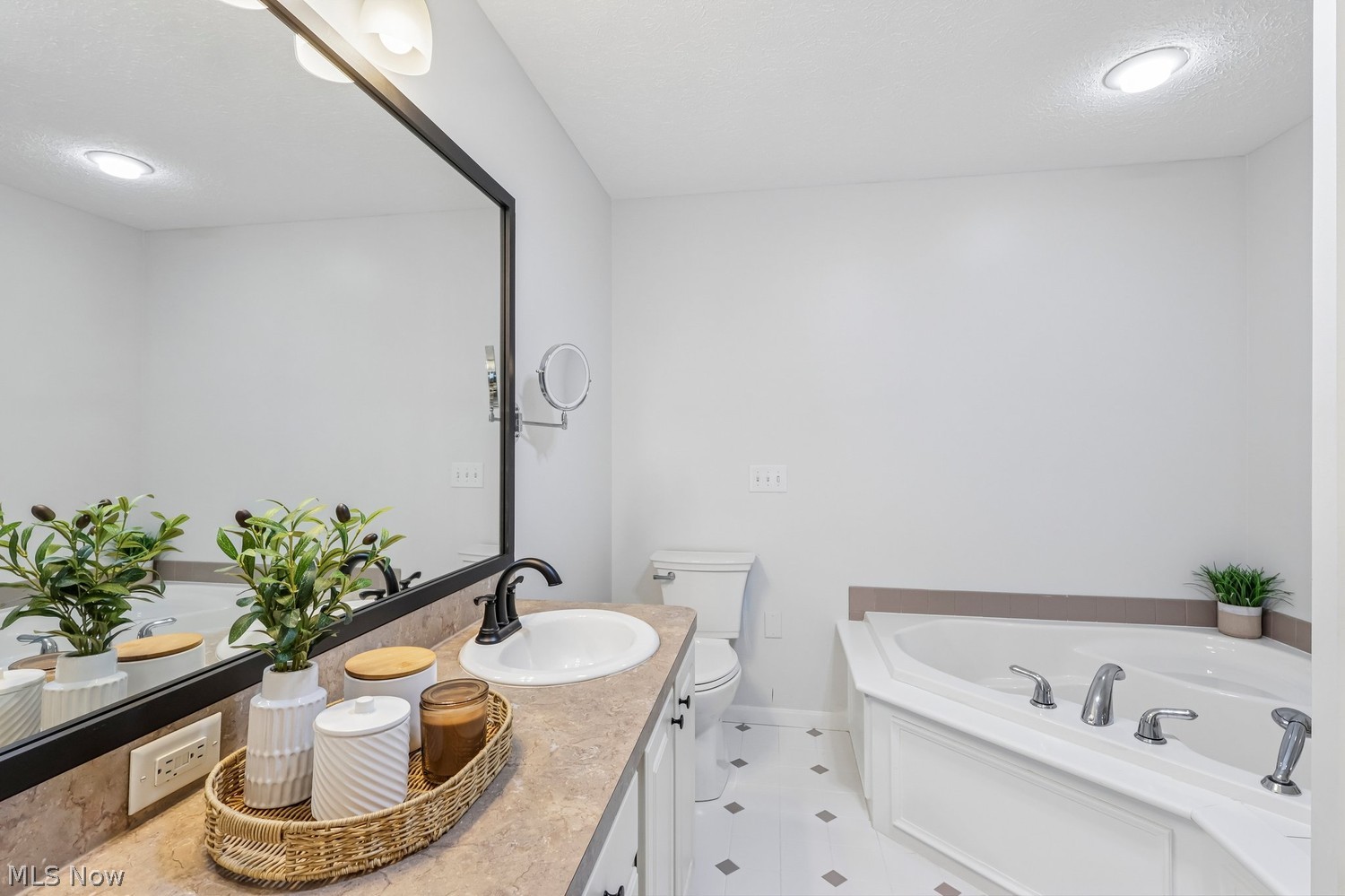 33290 Fairport Drive Avon Lake OH 44012