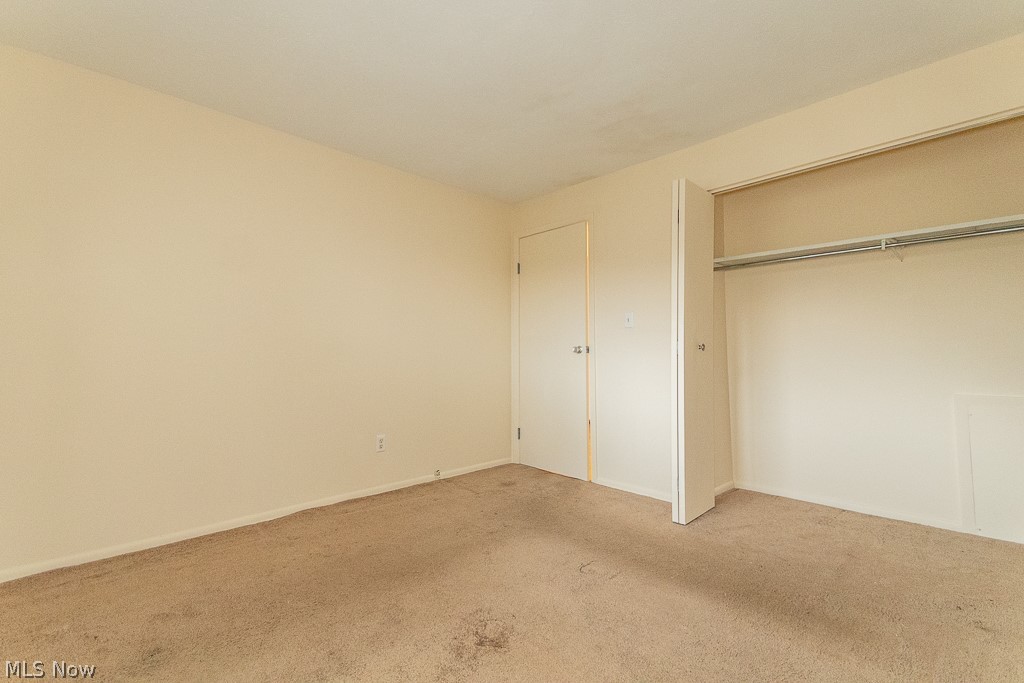 1372 Golden Gate Boulevard Mayfield Heights OH 44124
