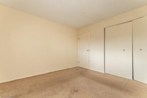 1372 Golden Gate Boulevard Mayfield Heights OH 44124