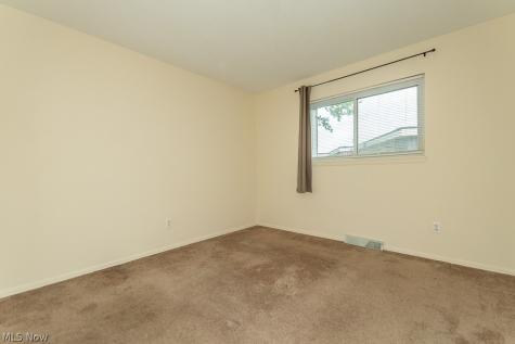 1372 Golden Gate Boulevard Mayfield Heights OH 44124