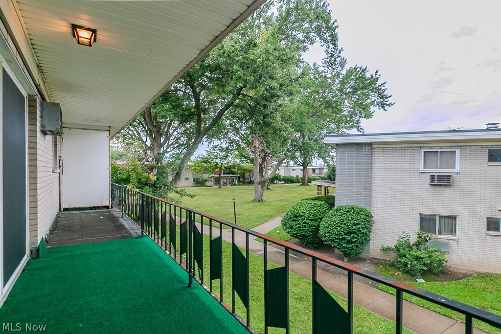 1372 Golden Gate Boulevard Mayfield Heights OH 44124
