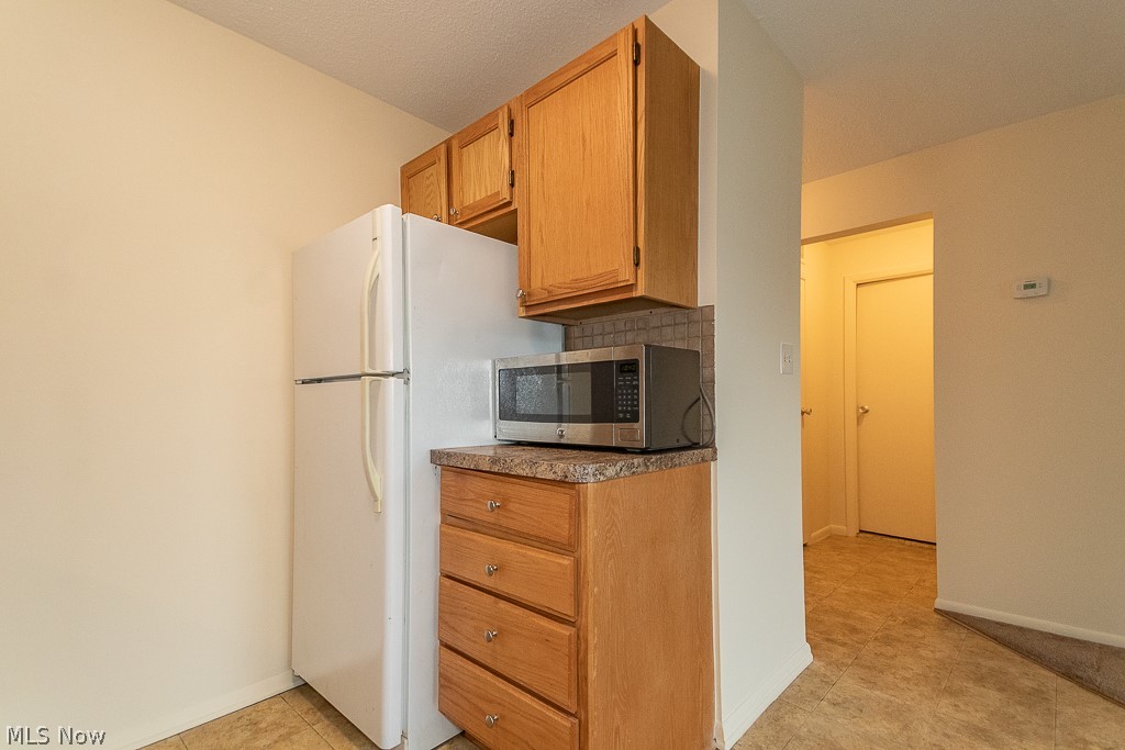 1372 Golden Gate Boulevard Mayfield Heights OH 44124