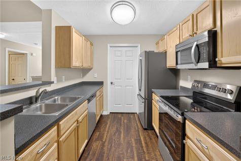 3324 Lenox Village Drive Fairlawn OH 44333