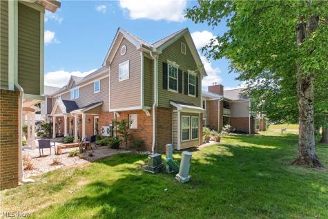 3324 Lenox Village Drive Fairlawn OH 44333