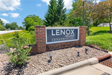 3324 Lenox Village Drive Fairlawn OH 44333