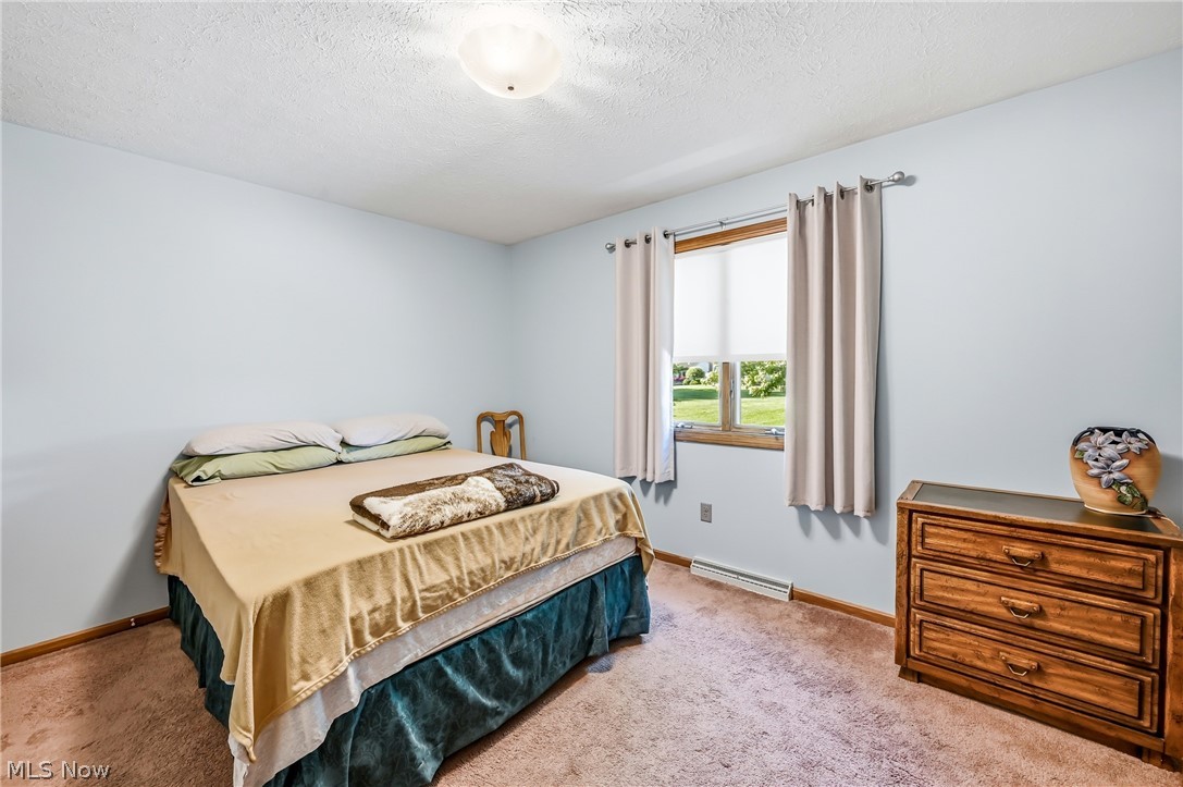 2160 Whispering Meadows Warren OH 44484