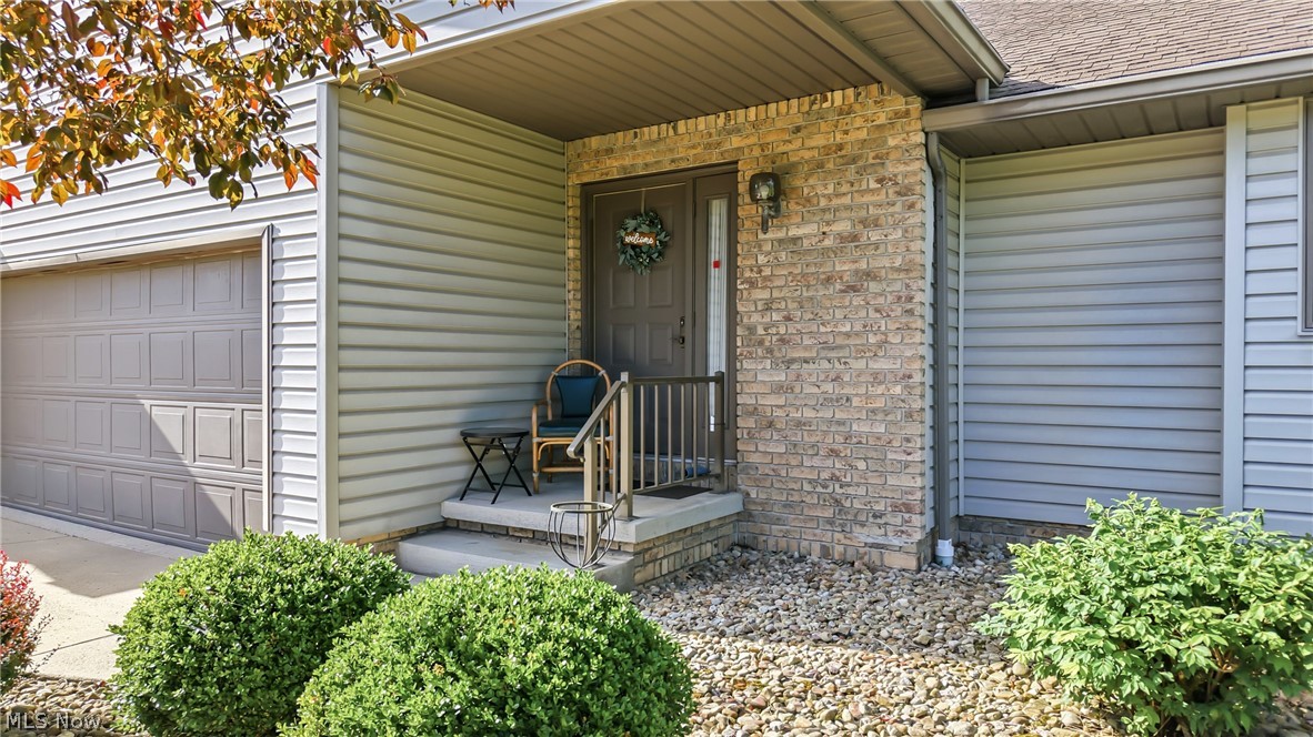 2160 Whispering Meadows Warren OH 44484