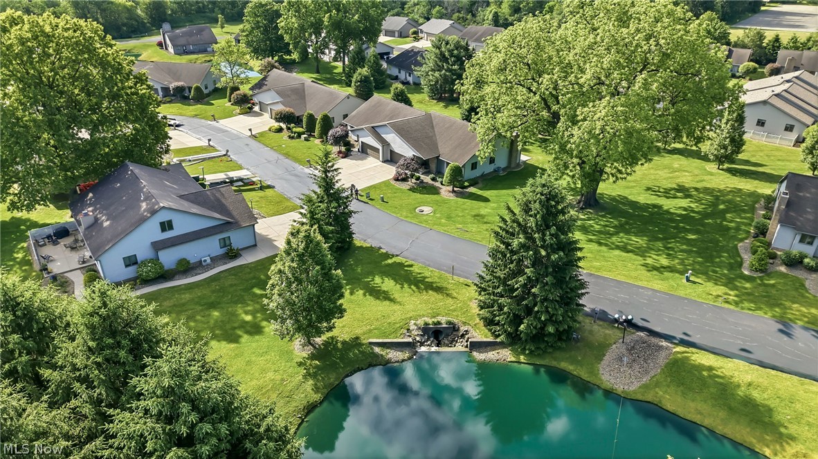 2160 Whispering Meadows Warren OH 44484